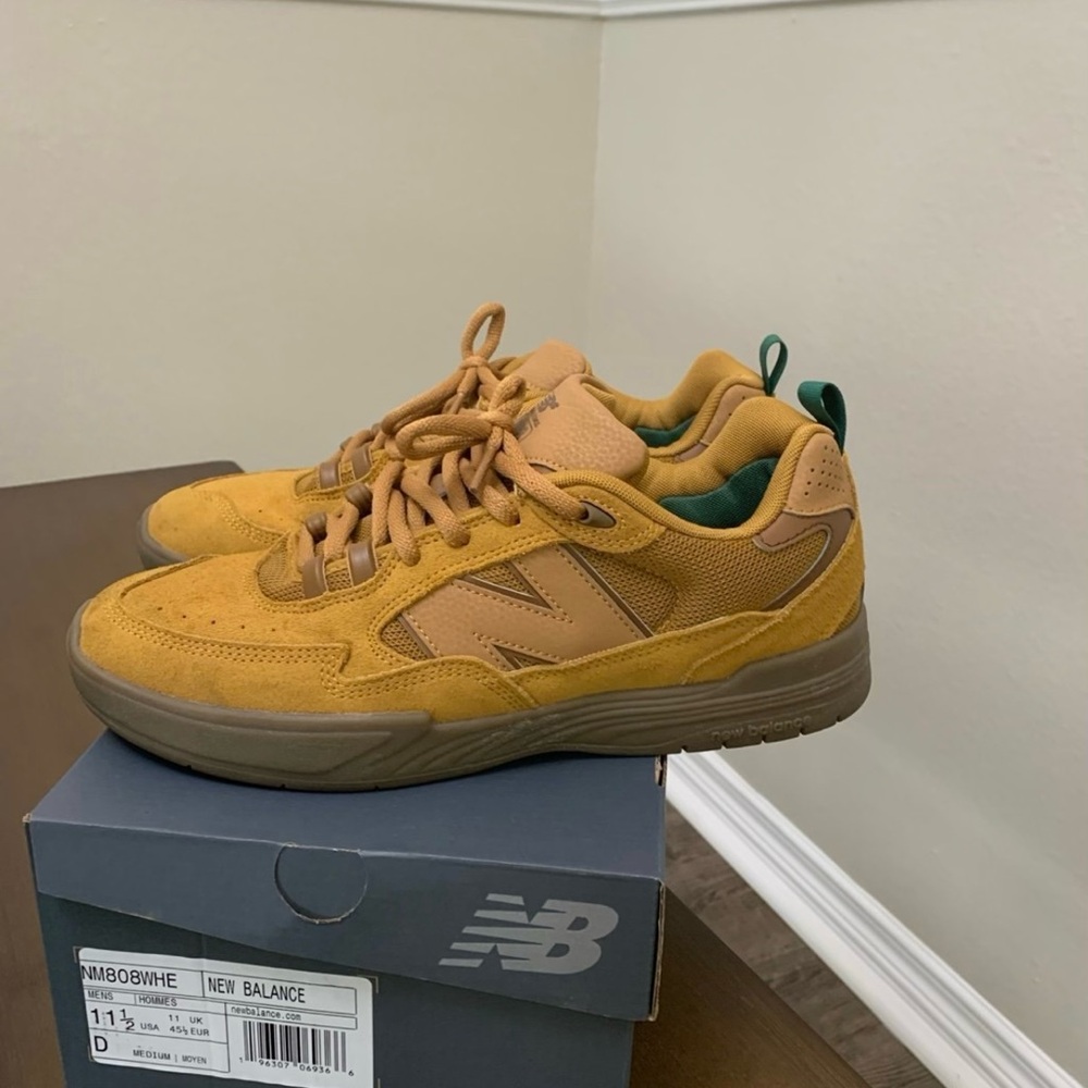 New Balance Men's 808